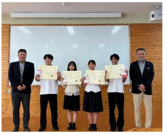 吉備SA（下）で岡山南高校の生徒が考案したソフトクリームを販売します！