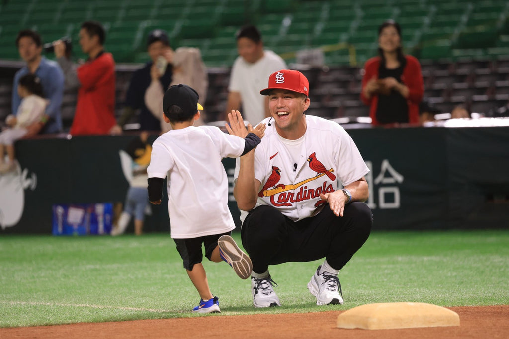 【イベント開催レポート】ラーズ・ヌートバー選手が子どもたちに“はじめての野球”を教える