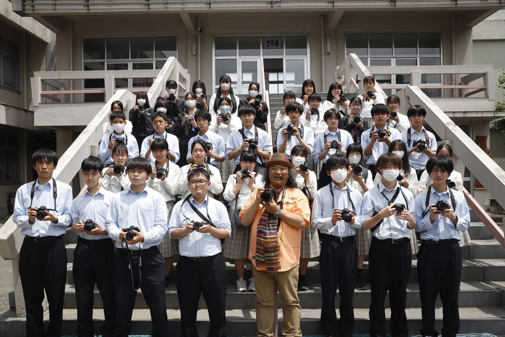 「CAPA」と「秩父農工科学高校写真部」とのスペシャルプロジェクト「中井精也さんとめざせ　今しかできない！ぼくの・わたしの町の鉄道写真展」秩父での実地指導第一回を開催